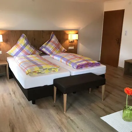 Roessle Ochsenwang Han/Misafirhane Kirchentellinsfurt